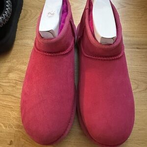 Fuchsia Ugg Ultra mini boots